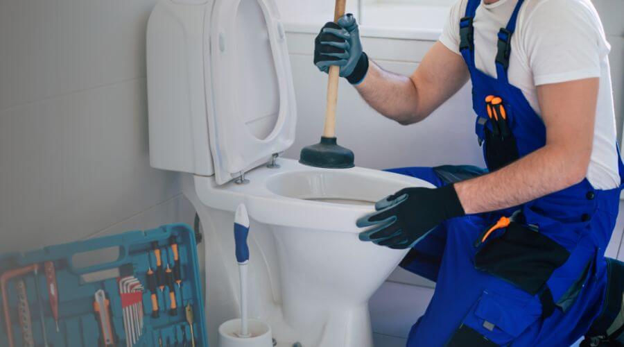 Professional septic pumping service in La Coste, TX
